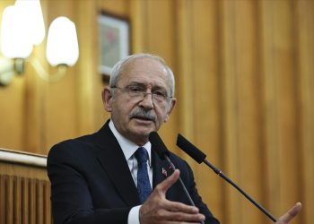 كلیچدار ئۆغلو: ئه‌ردۆگان به‌ناردنه‌ ده‌ره‌وه‌ی پاره‌كانی ده‌یه‌وێت له‌ توركیا هه‌ڵبێت
