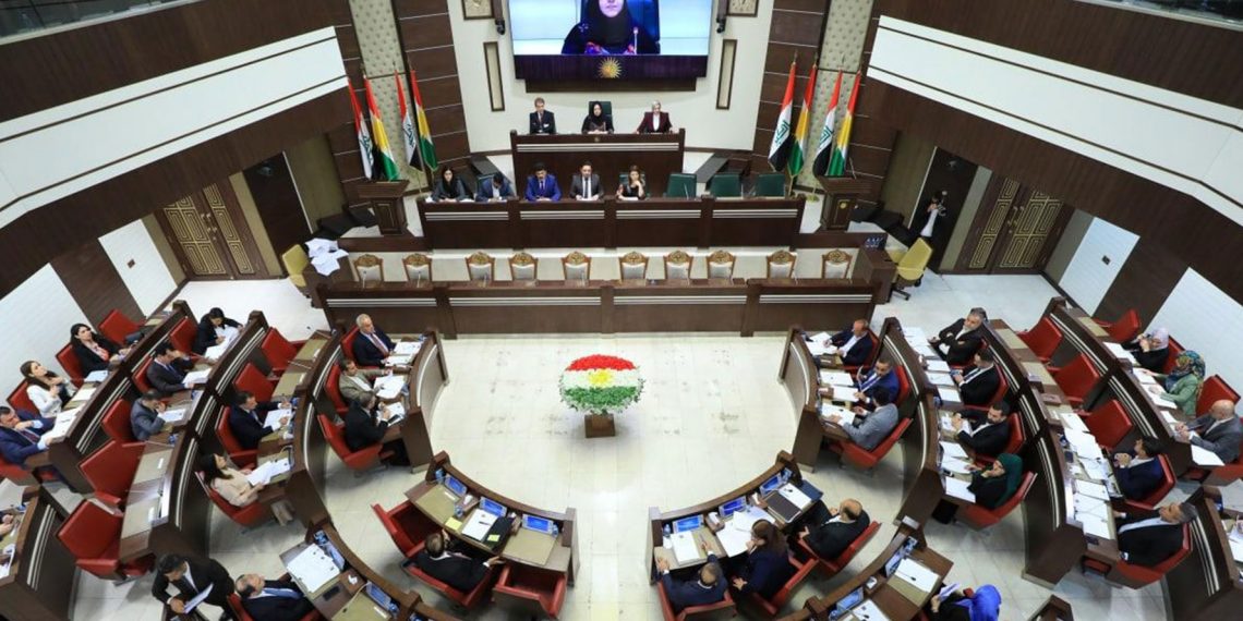 پەرلەمانی كوردستان سەرقاڵی ئامادەكردنی راپۆرتێكە بۆ پلە بەرزكردنەوەی فەرمانبەران