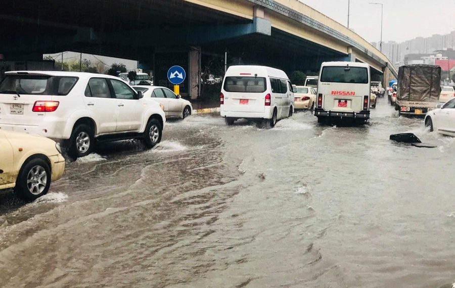شارەزایەكی كەشناسی هۆشداری لە دروستبوونی لافاو لە چەند ناوچەیەك دەدات